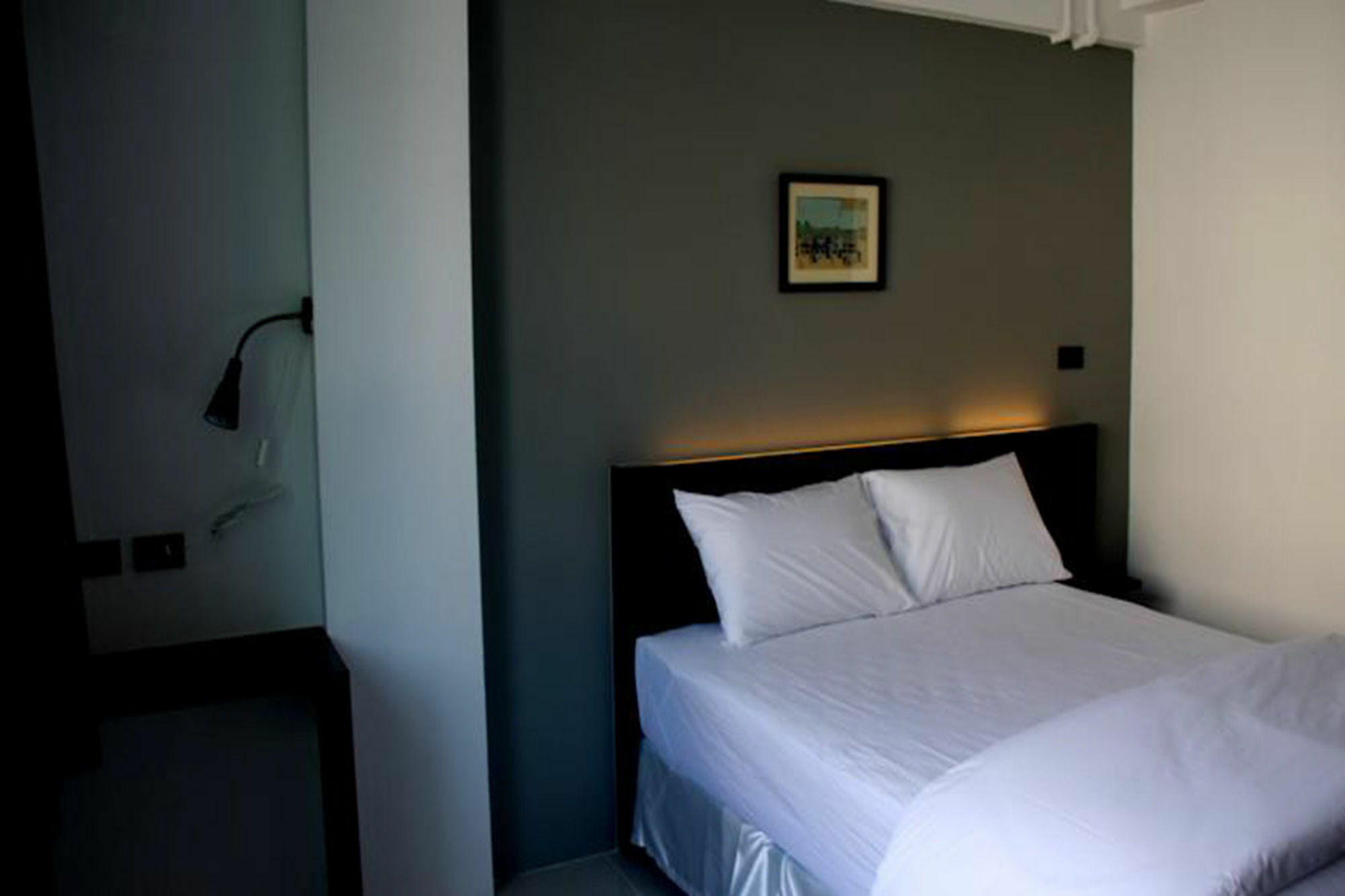 Izen Budget Hotel & Residence Rayong Exterior foto